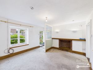 Sitting Room- click for photo gallery